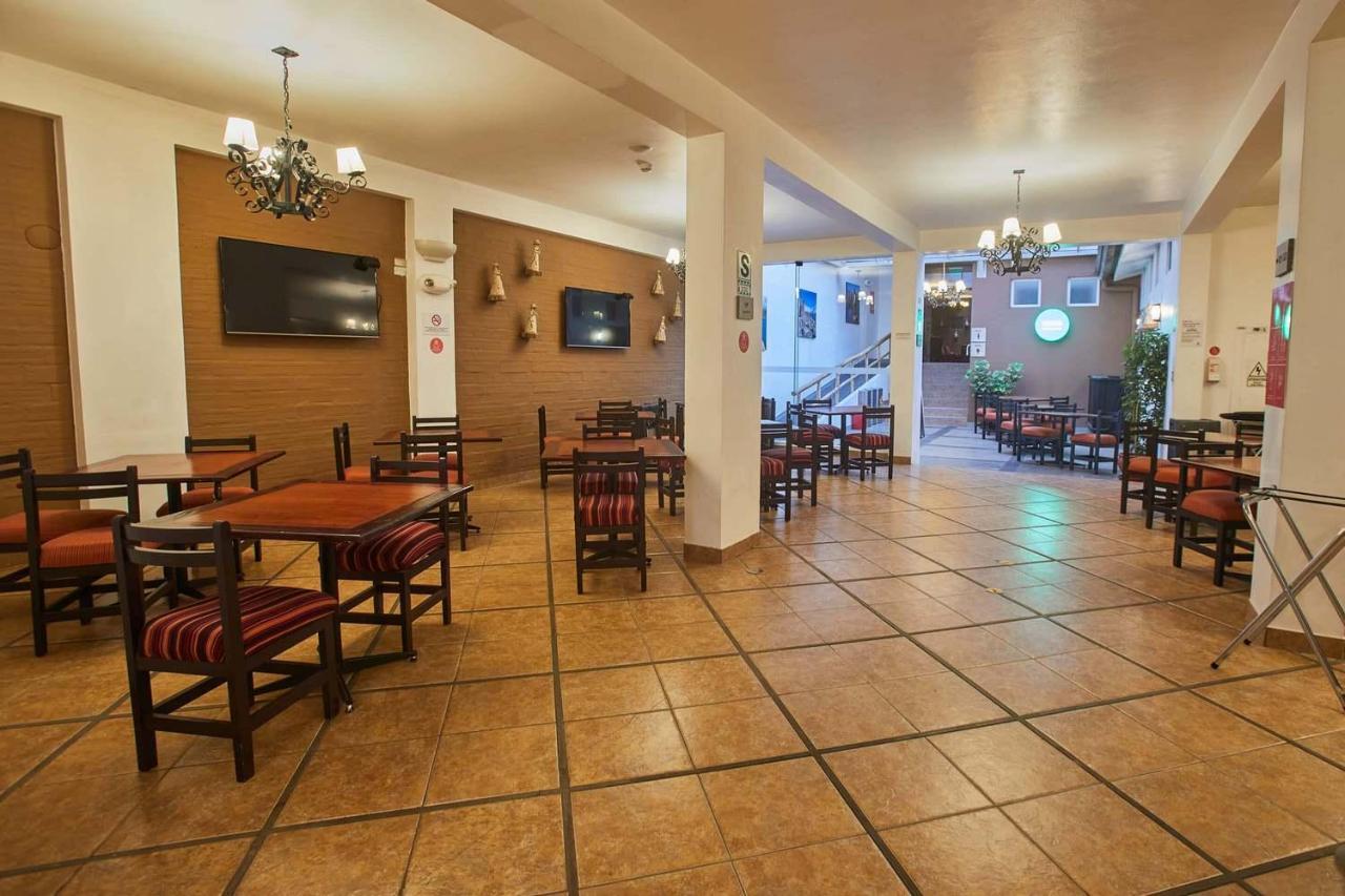 Casa Andina Standard Puno Hotel Kültér fotó
